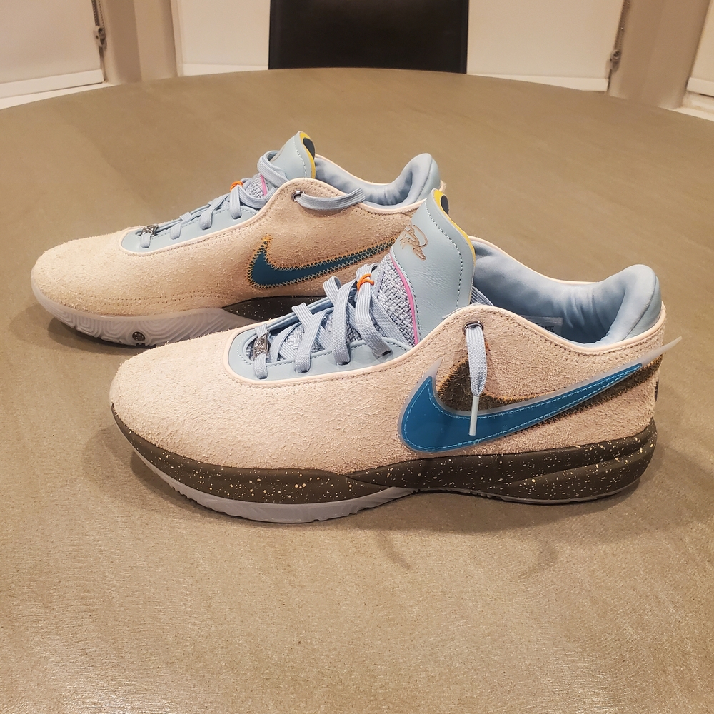 Nike Lebron 20 UNKNWN Size 13